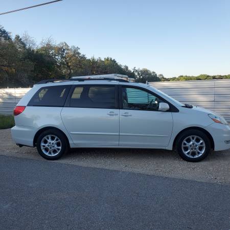 2006 Toyota Sienna XLE Limited auto sunroof dvd alloy wheels - cars for sale in Austin, TX – photo 7