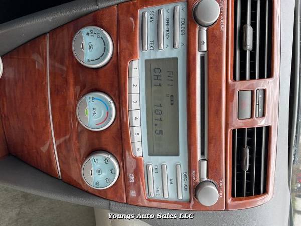 2009 Toyota Camry LE 5-Spd AT - - by dealer - vehicle for sale in Fort Atkinson, WI – photo 14