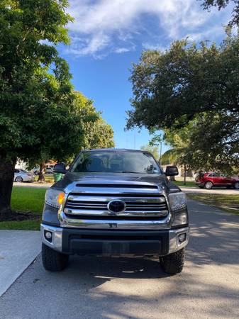 toyota tundra sr5 - - by dealer - vehicle automotive for sale in Hollywood, FL – photo 3