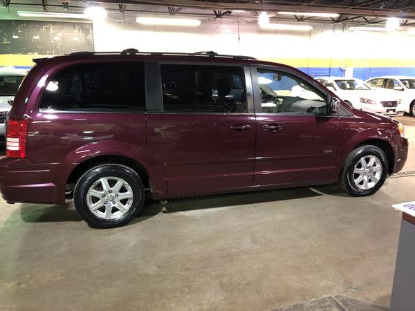 2008 Chrysler town and country - cars & trucks - by dealer - vehicle... for sale in Columbus, OH – photo 2