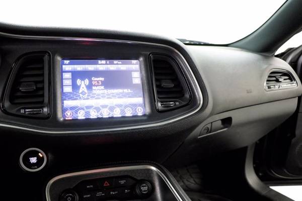 5 7L V8 HEMI - SUNROOF Black 2017 Dodge Challenger R/T Plus GPS for sale in Clinton, KS – photo 9