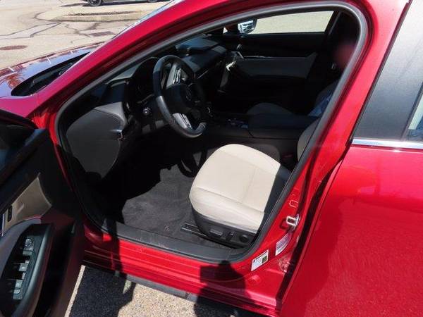 2019 Mazda Mazda3 Hatchback with Preferred Pkg - hatchback - cars & for sale in Cincinnati, OH – photo 18