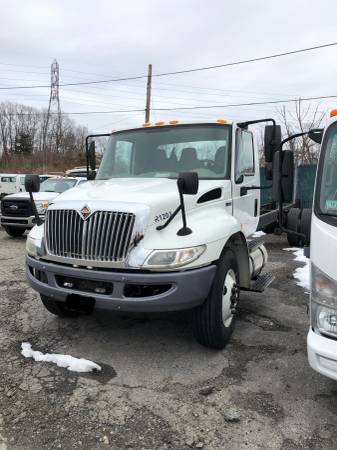 2012 International 4300 26' Cab and Chassis Truck #4757 - cars &... for sale in East Providence, RI – photo 3