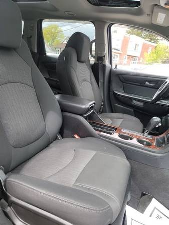 2013 Chevrolet Traverse LT Sport Utility 4D - - by for sale in Gloucester City, NJ – photo 22
