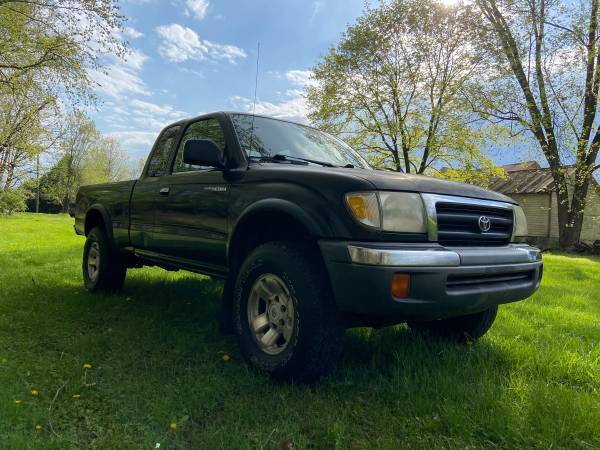 Toyota Tacoma Extended Cab Pre Runner for sale in Winchester, VA – photo 4
