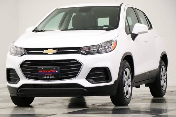 *LIKE NEW White TRAX w CAMERA* 2018 Chevy *BLUETOOTH* for sale in Clinton, MO – photo 12