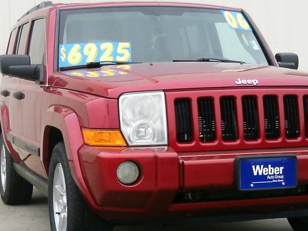 2006 Jeep Commander-4X4! VERY RELIABLE AND AFFORDABLE! for sale in Silvis, IA – photo 5