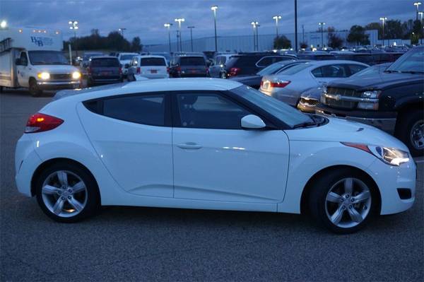 2014 Hyundai Veloster for sale in Lakeville, MN – photo 3