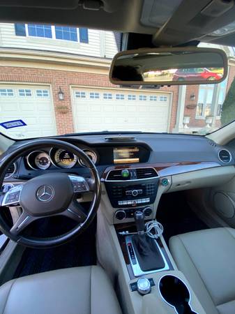 Mercedes Benz C300 - cars & trucks - by owner - vehicle automotive... for sale in West Chicago, IL – photo 7
