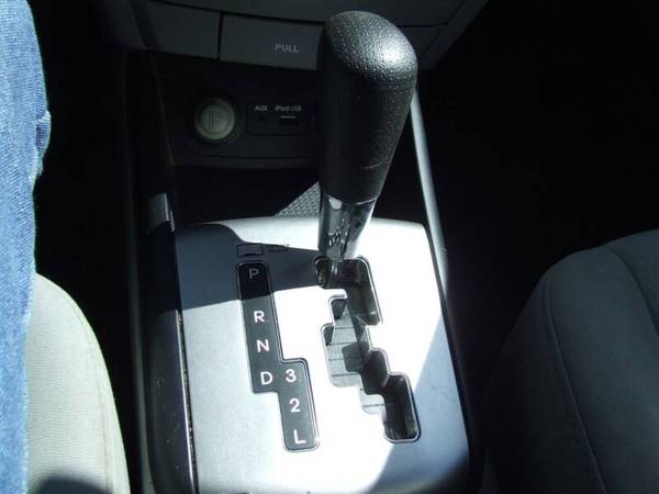 2010 Hyundai Elantra GLS 4dr Sedan 112035 Miles for sale in Turner, ME – photo 12