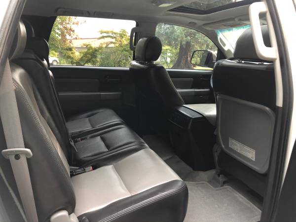 2010 Toyota Sequoia SR5 4WD --Leather, Sunroof, 5.7L V8, Clean... for sale in Kirkland, WA – photo 16