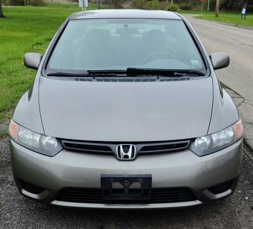 2008 honda civic lx 5 spd manual coupes clean - - by for sale in WEBSTER, NY – photo 7