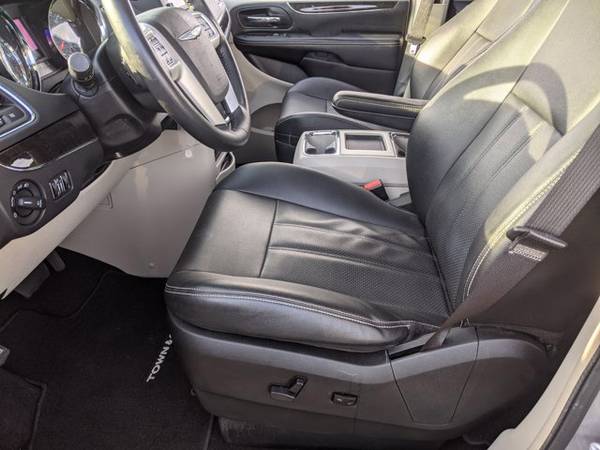 2015 Chrysler Town and Country Touring-L SKU: FR539834 Mini-Van for sale in Columbus, GA – photo 16