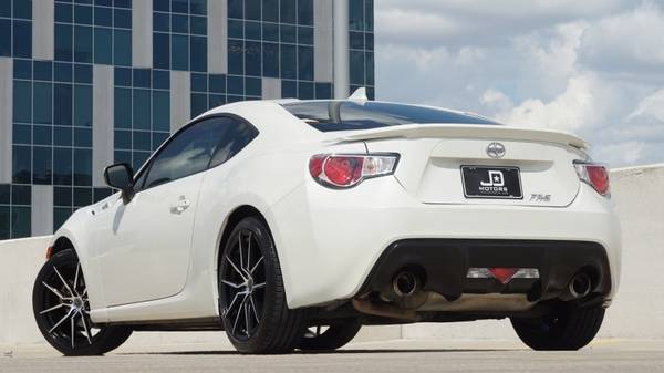 2015 Scion FR-S *(( 6 SPEED MANUAL FRS ))* Pearl White !! for sale in Austin, TX – photo 7