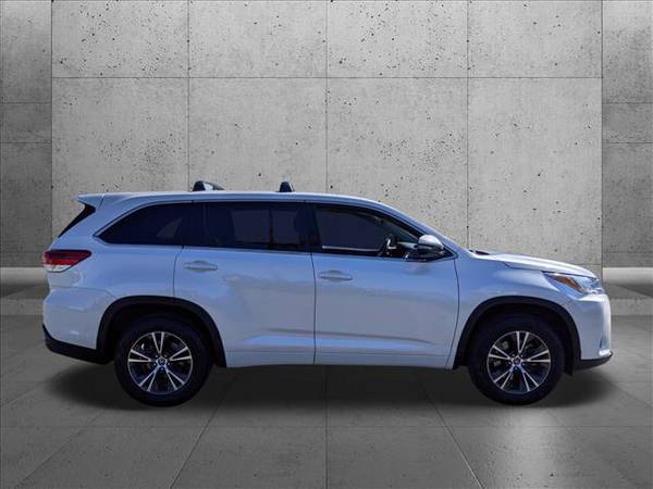 2017 Toyota Highlander LE SKU: HS026462 SUV - - by for sale in Torrance, CA – photo 5