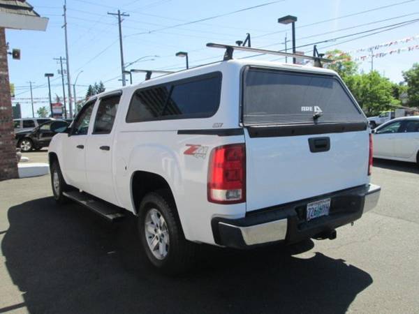 2013 GMC Sierra 1500 Crew Cab SLE Pickup 4D 5 3/4 ft Cars and Trucks for sale in Portland, OR – photo 4