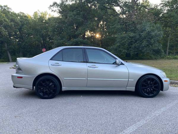 2003 LEXUS IS 300 RWD Automatic - cars & trucks - by owner - vehicle... for sale in Crystal Lake, IL – photo 9