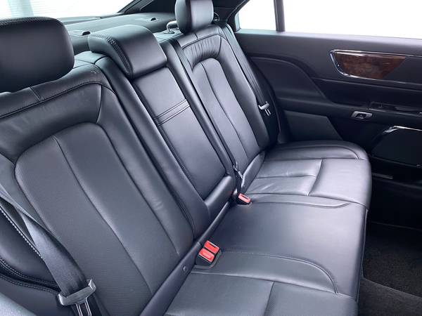2018 Lincoln Continental Reserve Sedan 4D sedan White - FINANCE... for sale in Providence, RI – photo 18