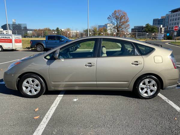 TOYOTA PRIUS ONE OWNER NO ACCIDENTS!! - cars & trucks - by owner -... for sale in Mc Lean, District Of Columbia – photo 2