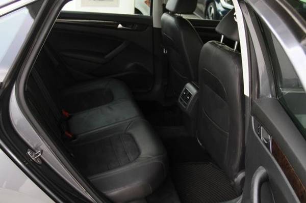 2014 VW Volkswagen Passat TDI SEL Premium coupe Gray for sale in Austin, TX – photo 15