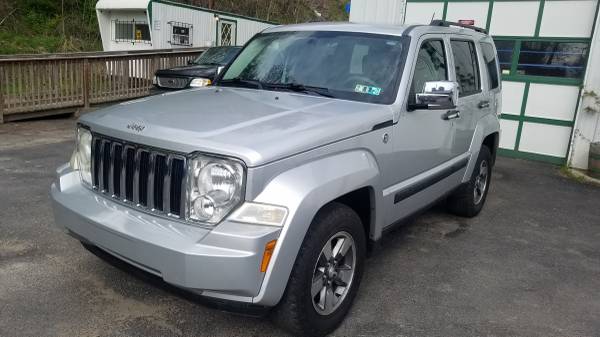 2008 Jeep Liberty Sport 4x4 - - by dealer - vehicle for sale in Laceyville, PA – photo 2