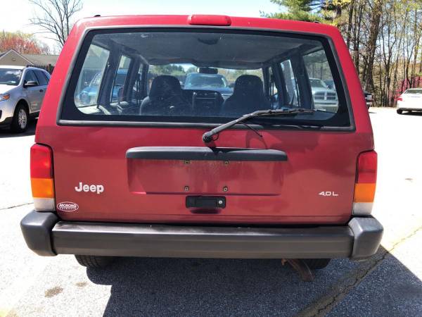 1998 Jeep Cherokee Classic 4dr 4WD SUV - - by dealer for sale in Derry, MA – photo 3