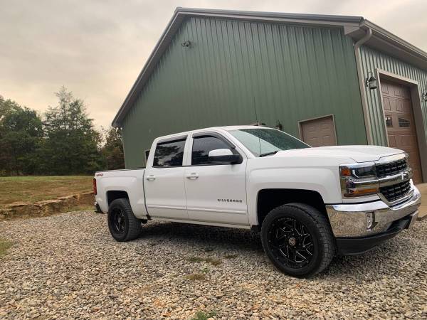 2016 Chevy Silverado 1500 Crew Cab 4x4! for sale in Leitchfield, KY – photo 6