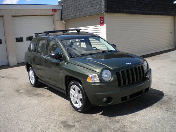 Jeep Compass Low Miles Extra Clean New Brakes 1 Year Warranty for sale in Hampstead, MA – photo 3