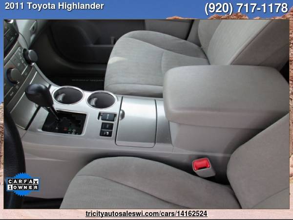 2011 TOYOTA HIGHLANDER BASE AWD 4DR SUV Family owned since 1971 for sale in MENASHA, WI – photo 16