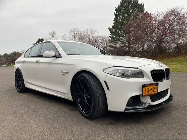 2011 BMW Series 5 535i xDrive Sedan 4D M Sport - cars & trucks - by... for sale in WEBSTER, NY – photo 3