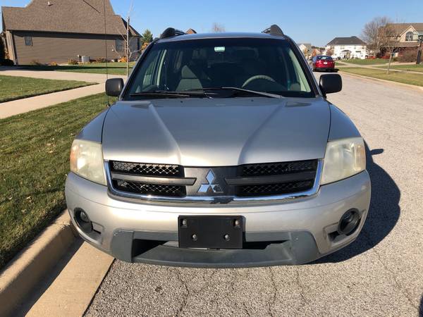 2006 Mitsubishi Endeavor (OBO) - cars & trucks - by owner - vehicle... for sale in Crown Point, IL – photo 2
