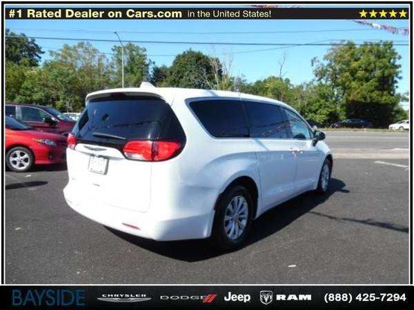 2017 Chrysler Pacifica Touring van Bright White Clearcoat for sale in Bayside, NY – photo 6