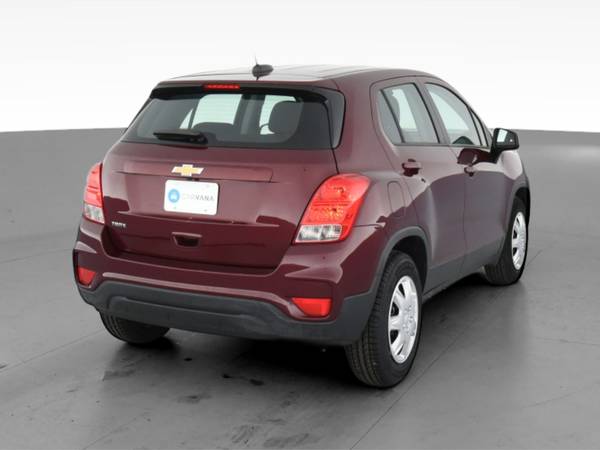 2017 Chevy Chevrolet Trax LS Sport Utility 4D hatchback Red -... for sale in Fort Collins, CO – photo 10