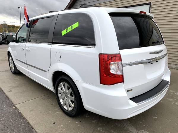2014 Chrysler Town & Country 4dr Wgn Touring - - by for sale in Chesaning, MI – photo 17