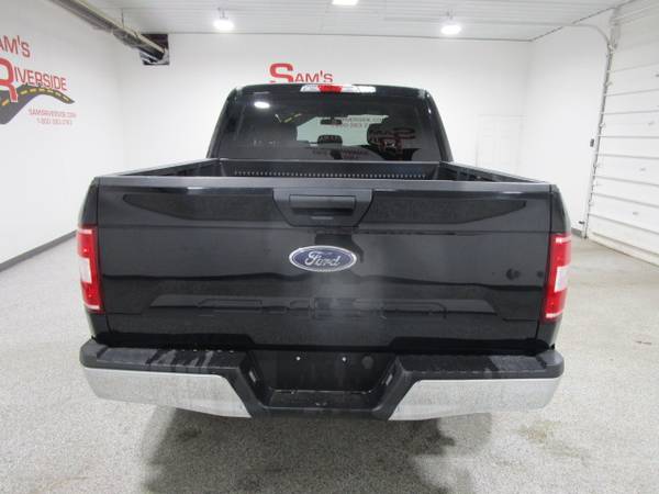 2018 FORD F150 XLT CREW CAB 4X4 - - by dealer for sale in Des Moines, IA – photo 3