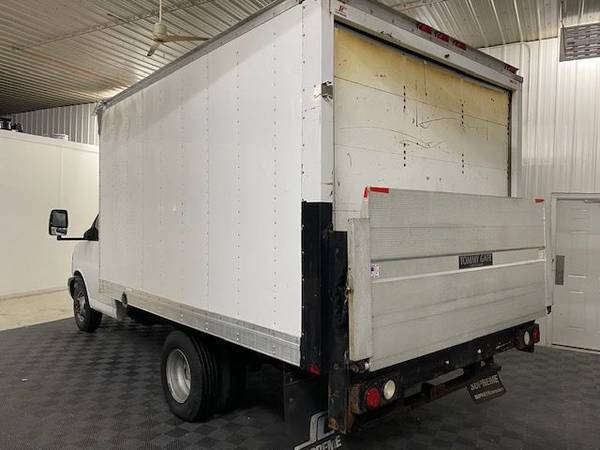 2012 Chevrolet Express Cutaway G3500 12FT Box W/Liftgate 91, 000 for sale in Caledonia, IN – photo 3