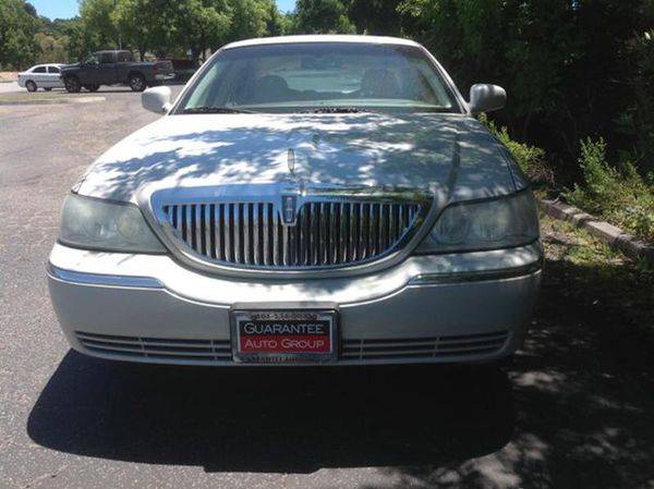 2007 Lincoln Town Car Signature Limited 4dr Sedan Fast Easy Credit App for sale in Atascadero, CA – photo 2