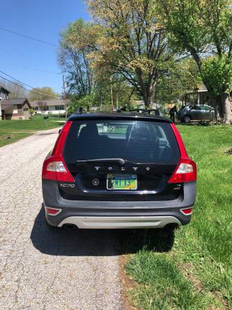 2010 Volvo Cross Country XC70 T6 AWD Station Wagon for sale in Bloomington, IN – photo 4