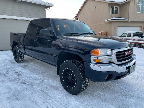 2006 GMC Sierra SLT / Low Miles / Heated Leather Seats / Sunroof -... for sale in Anchorage, AK – photo 7