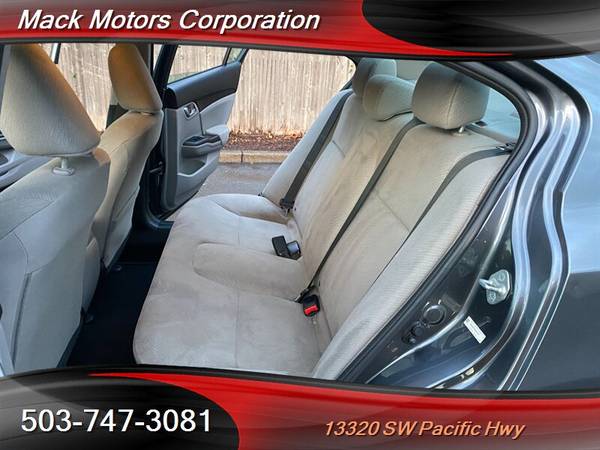 2013 Honda Civic LX **ECO** Automatic Low Miles 39-MPG Back-Up... for sale in Tigard, OR – photo 13