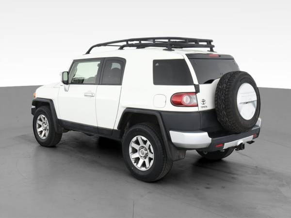 2014 Toyota FJ Cruiser Sport Utility 2D suv White - FINANCE ONLINE -... for sale in Raleigh, NC – photo 7