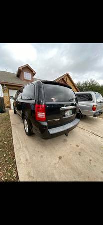 2008 Chrysler town & country - cars & trucks - by owner - vehicle... for sale in Round Rock, TX – photo 5