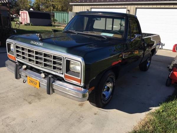 1985 dodge D100 2 w/d truck for sale in Grottoes, VA – photo 2