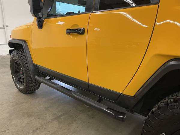 2007 Toyota FJ Cruiser 6-Speed Custom One Color Paint Lifted - cars for sale in Portland, OR – photo 14