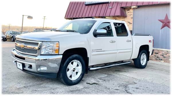 2013 Chevrolet Silverado LT 4WD - cars & trucks - by dealer -... for sale in Rochester, MN – photo 2