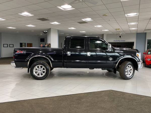 2012 Ford F-250 Super Duty Lariat - - by dealer for sale in Springfield, IL – photo 8