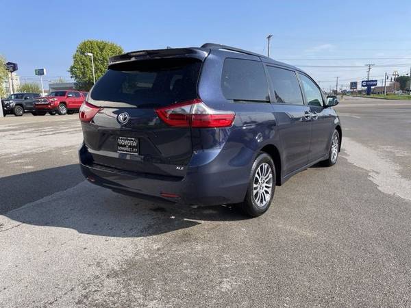 2020 Toyota Sienna Xle - - by dealer - vehicle for sale in Somerset, KY – photo 5