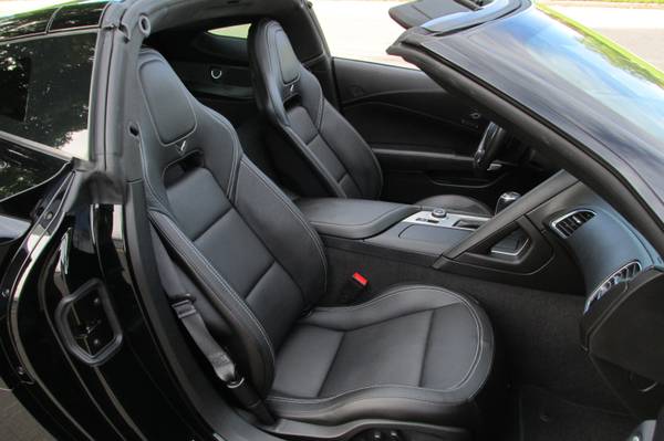 2016 Corvette coupe, Black/Black, 2LT, auto, black wheels, 19K for sale in Janesville, WI – photo 6