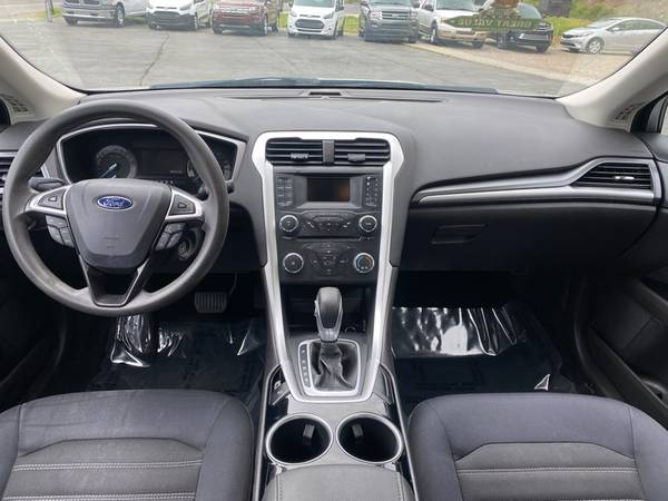 2013 Ford Fusion SE - - by dealer - vehicle automotive for sale in Knoxville, KY – photo 20