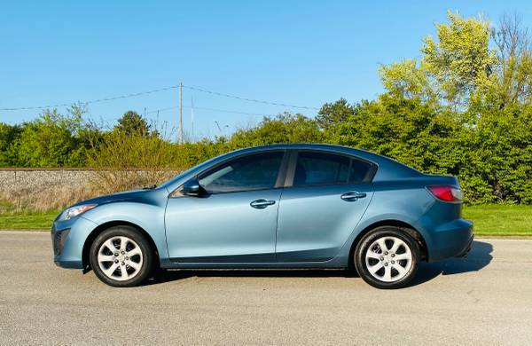 2010 Mazda 3I Sport - - by dealer - vehicle for sale in Columbus, OH – photo 5